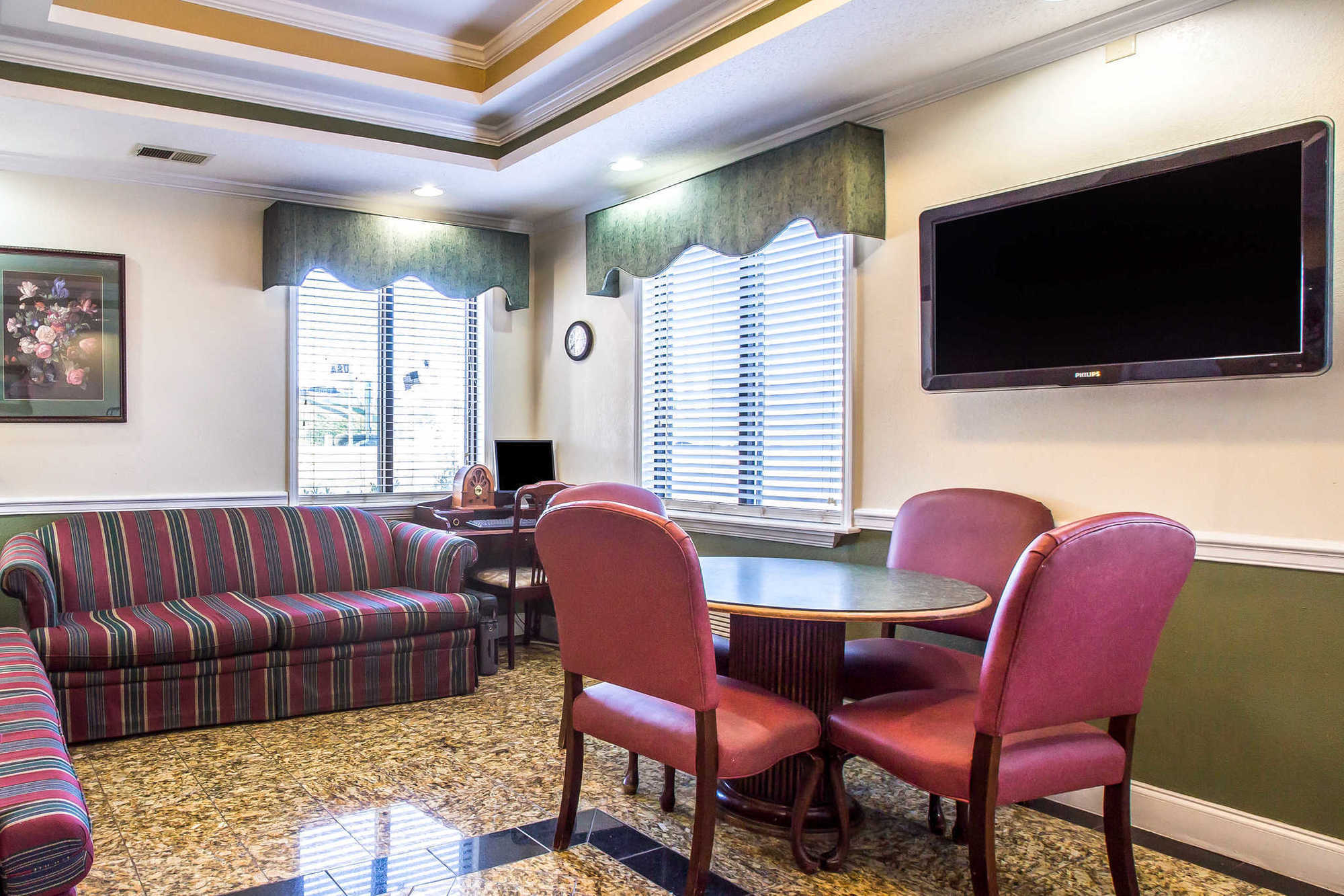 Relax Inn Милледжвилл Интерьер фото