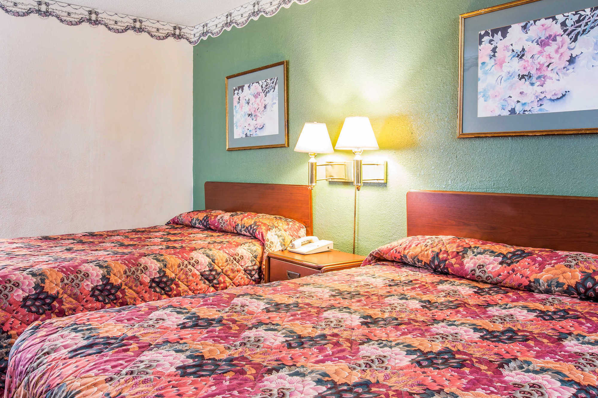 Relax Inn Милледжвилл Номер фото